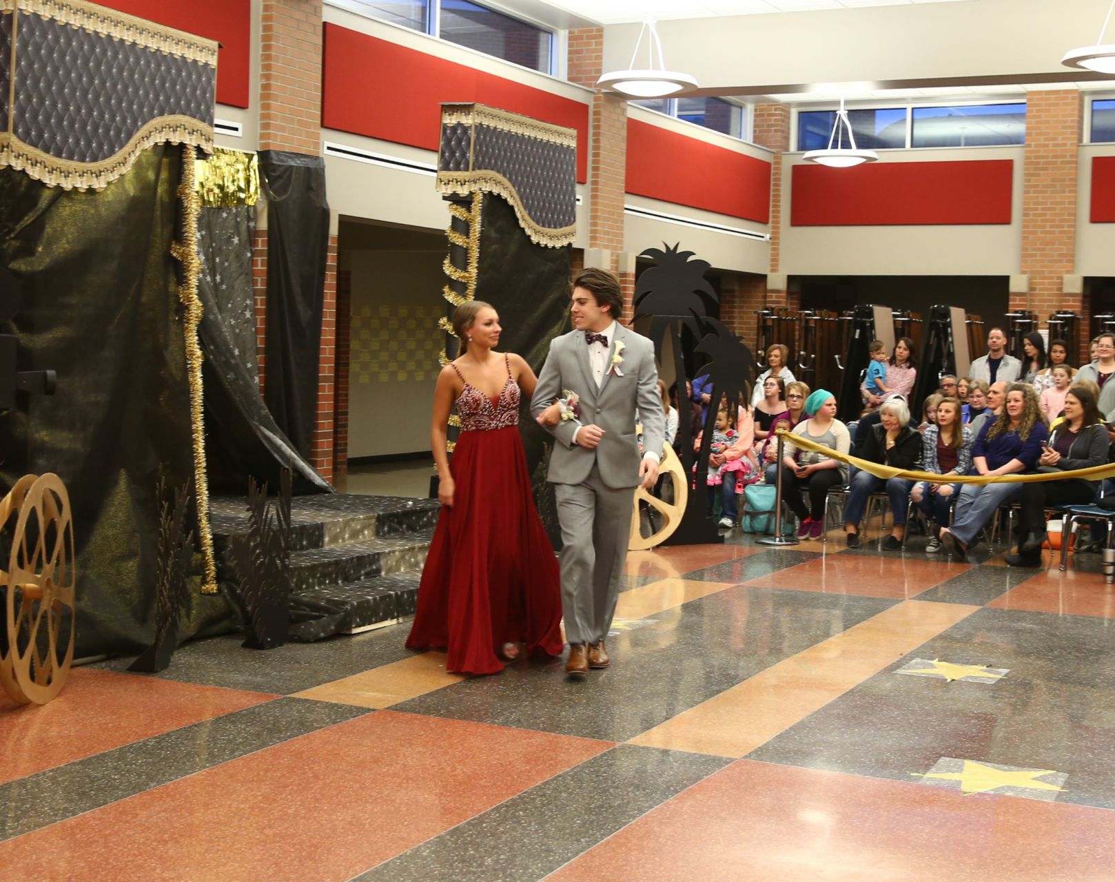 MC Prom 2018 (19).JPG